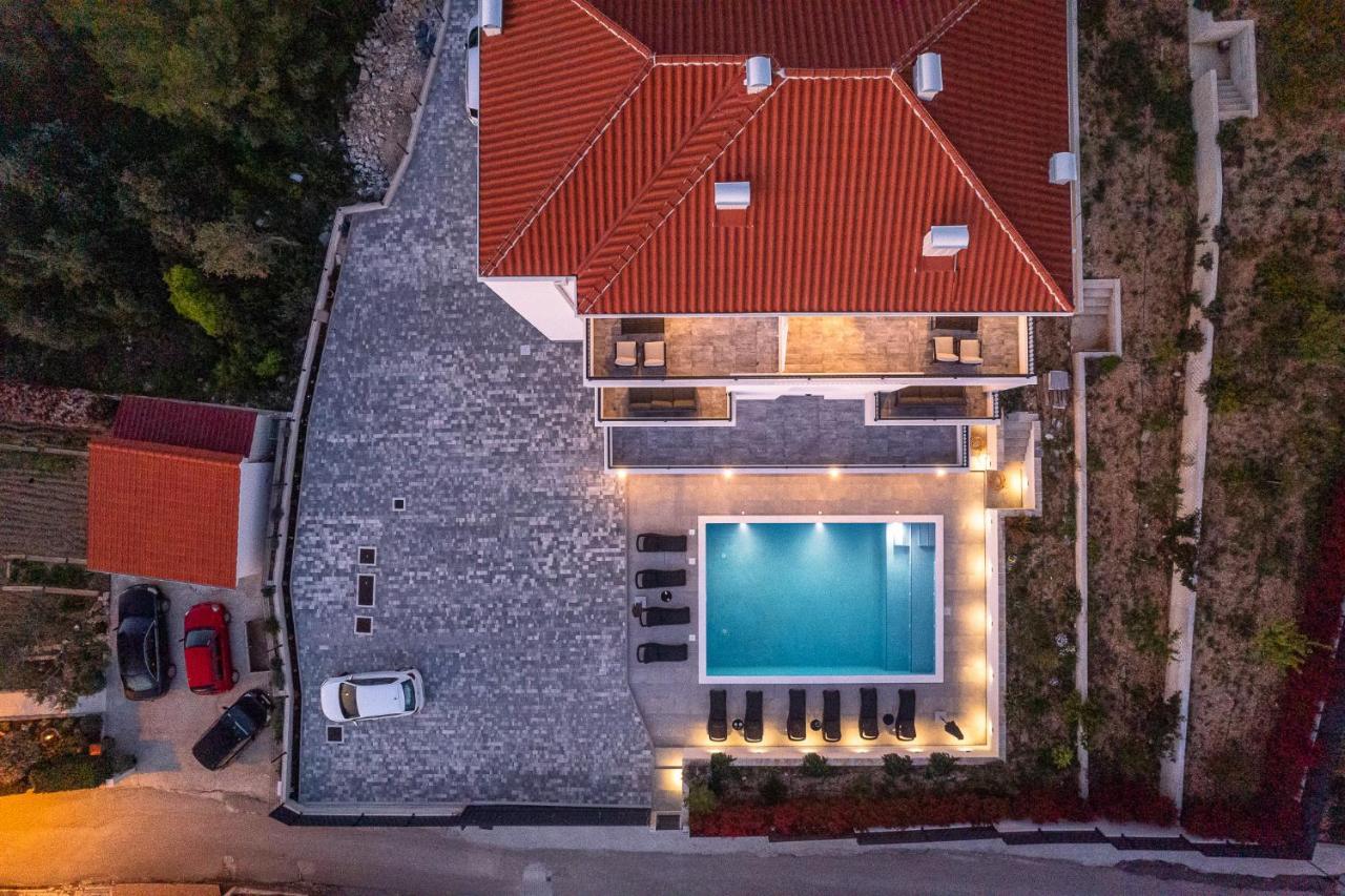 Villa Barbara & Zoran With Heated Swimming Pool Seget Vranjica Eksteriør billede