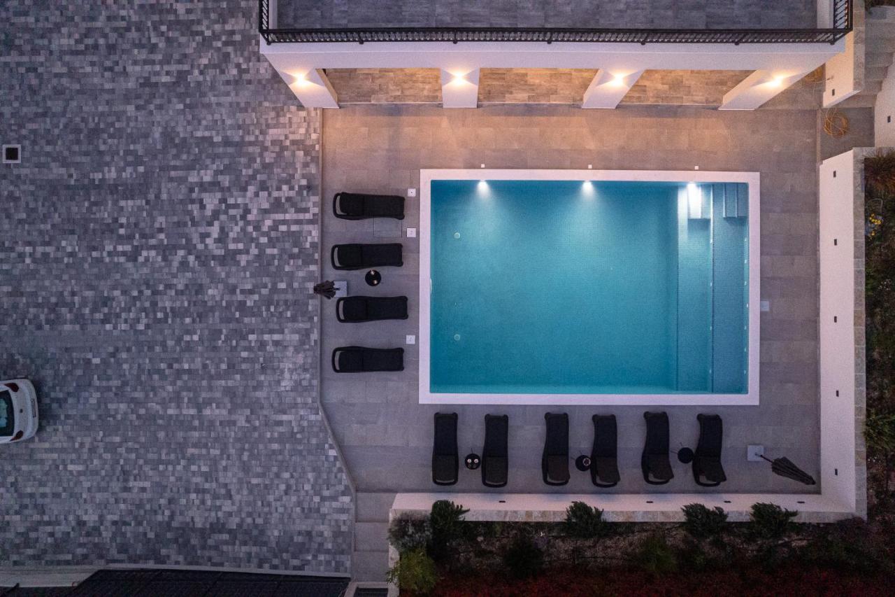 Villa Barbara & Zoran With Heated Swimming Pool Seget Vranjica Eksteriør billede