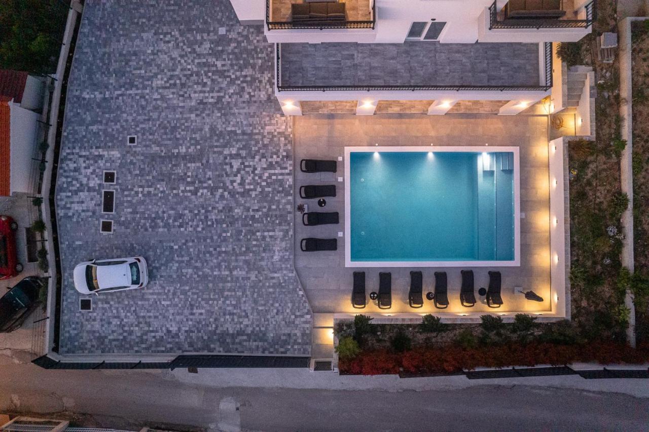 Villa Barbara & Zoran With Heated Swimming Pool Seget Vranjica Eksteriør billede