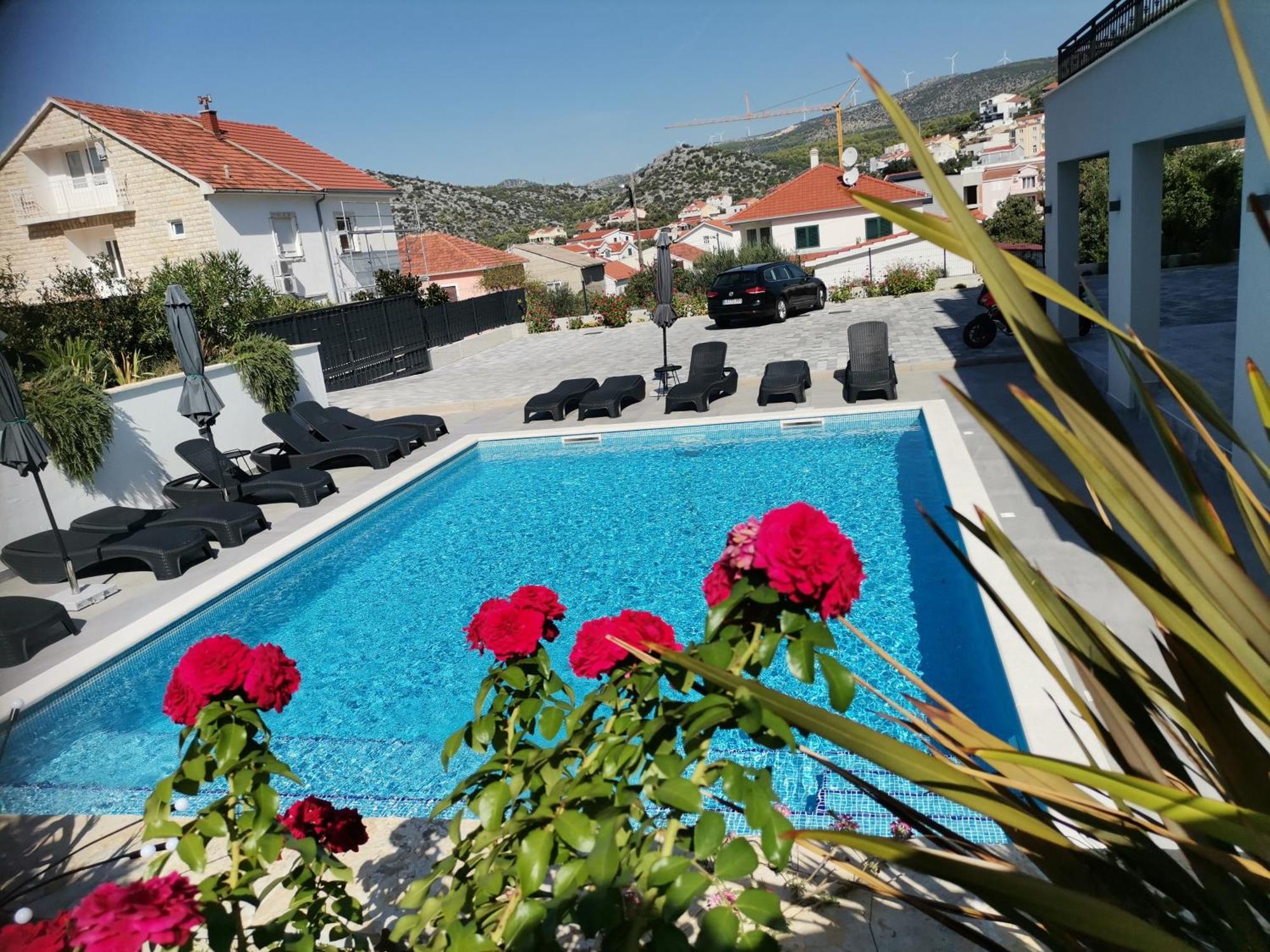 Villa Barbara & Zoran With Heated Swimming Pool Seget Vranjica Eksteriør billede